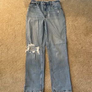 NWT Abercrombie Curve Love 90’s Straight Ultra High Rise Jeans